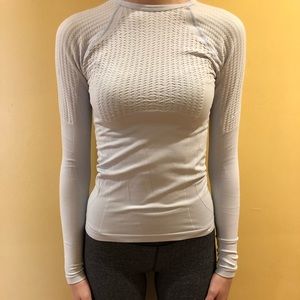 Nike women’s long sleeve sphere dry exercise top